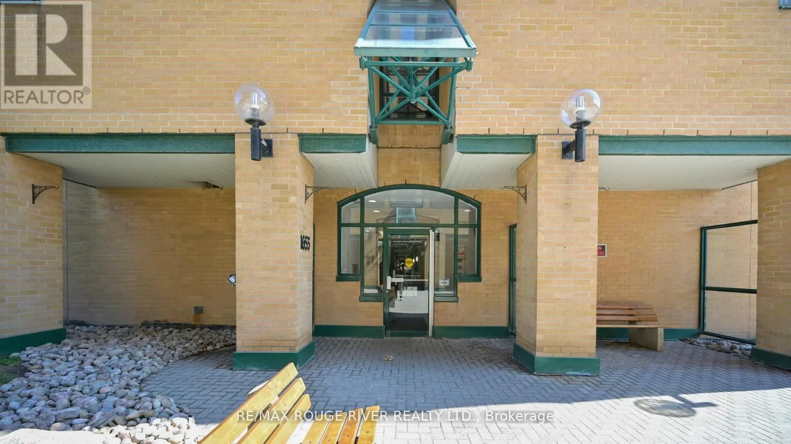 507 - 1655 PICKERING PARKWAY