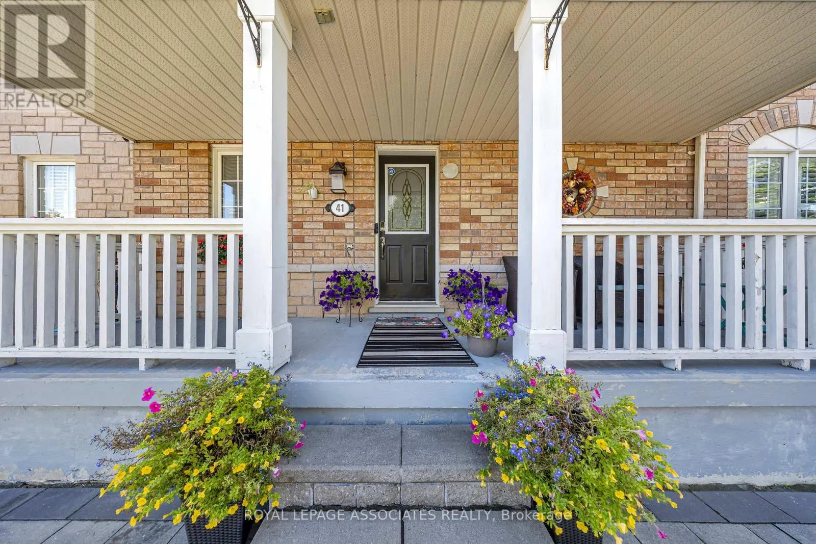 41 PINOAK STREET