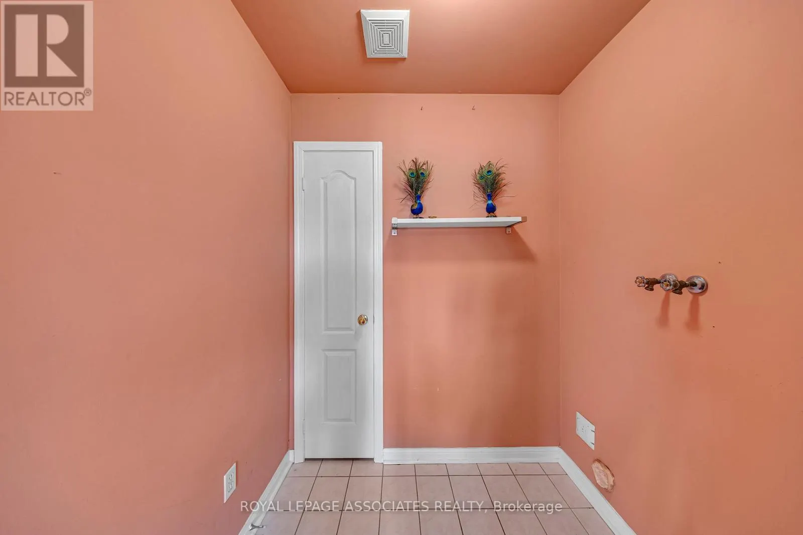 41 PINOAK STREET