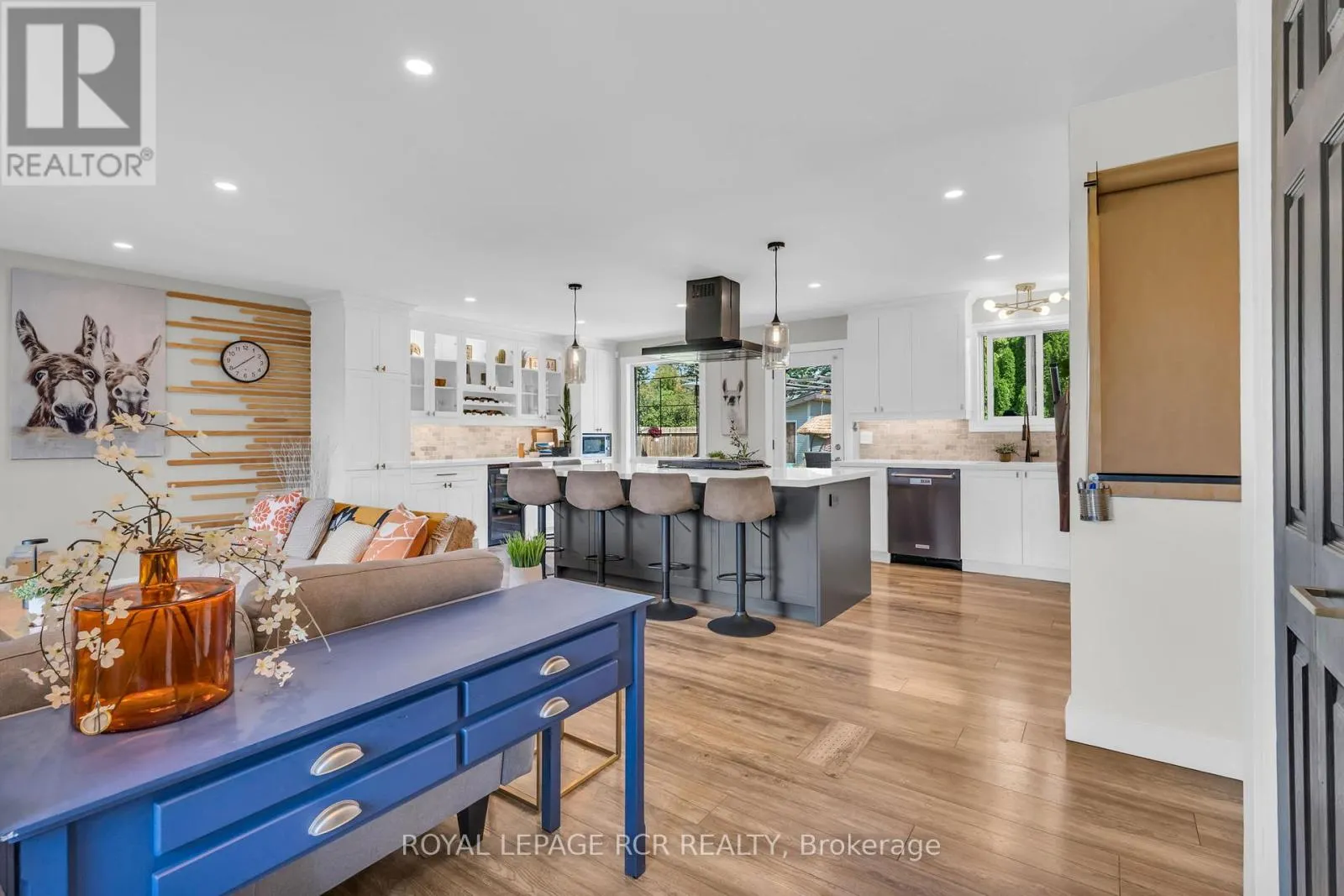 9 IANSON DRIVE