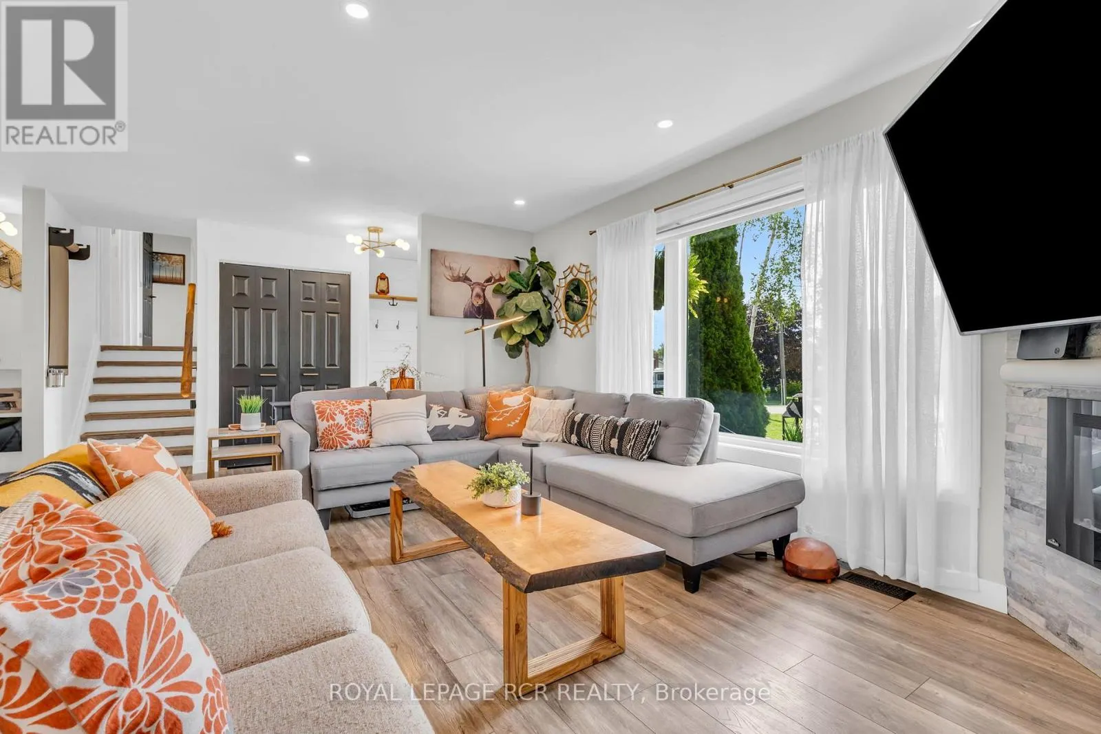 9 IANSON DRIVE