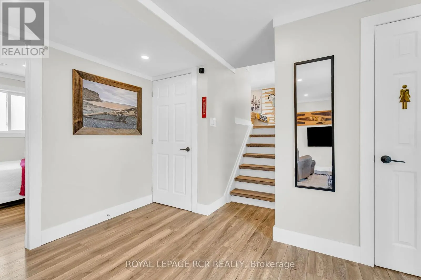 9 IANSON DRIVE