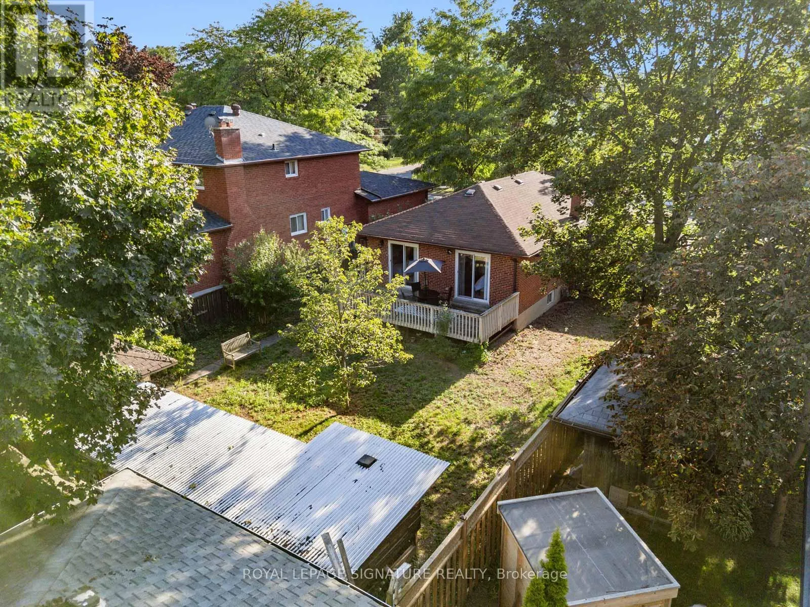 27 WATSON STREET