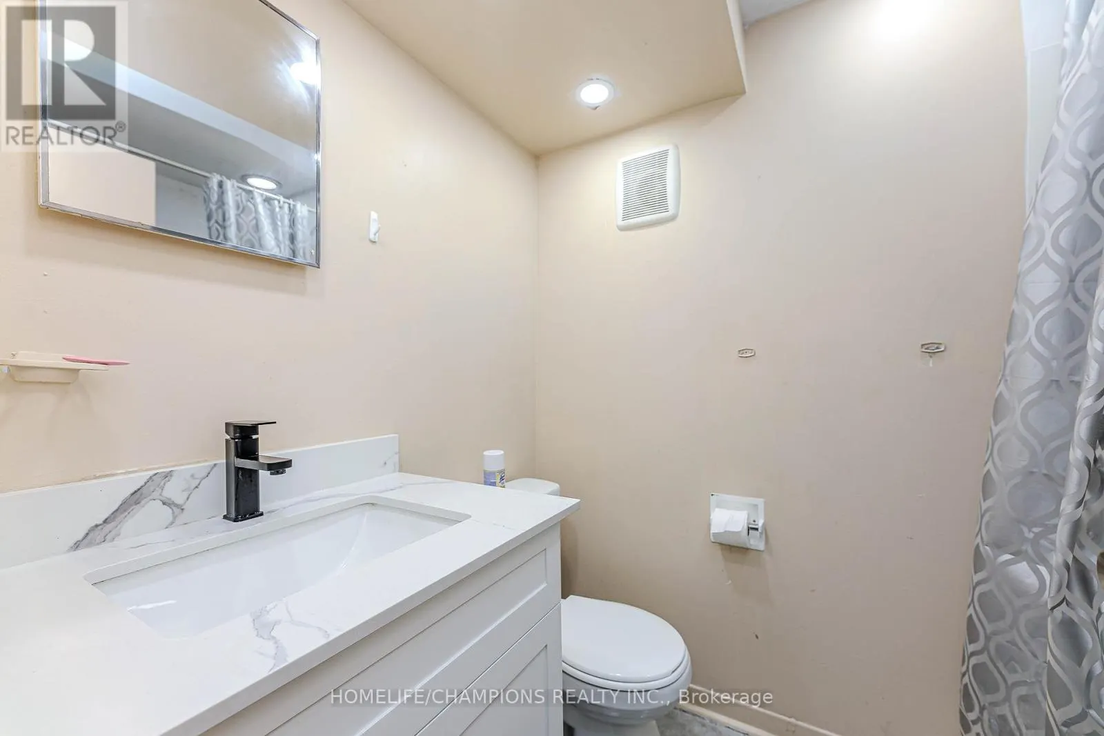 41 BROADBRIDGE DRIVE
