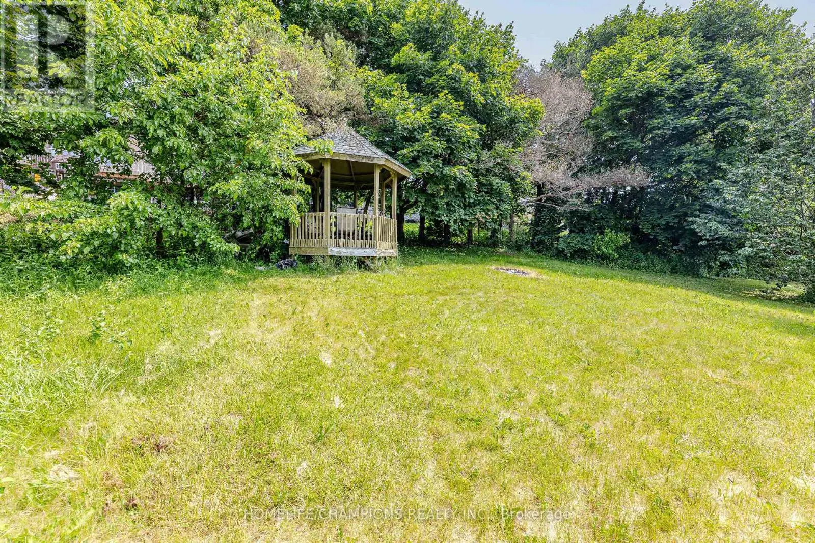 41 BROADBRIDGE DRIVE
