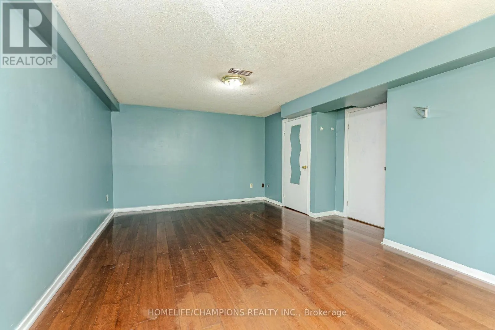 41 BROADBRIDGE DRIVE