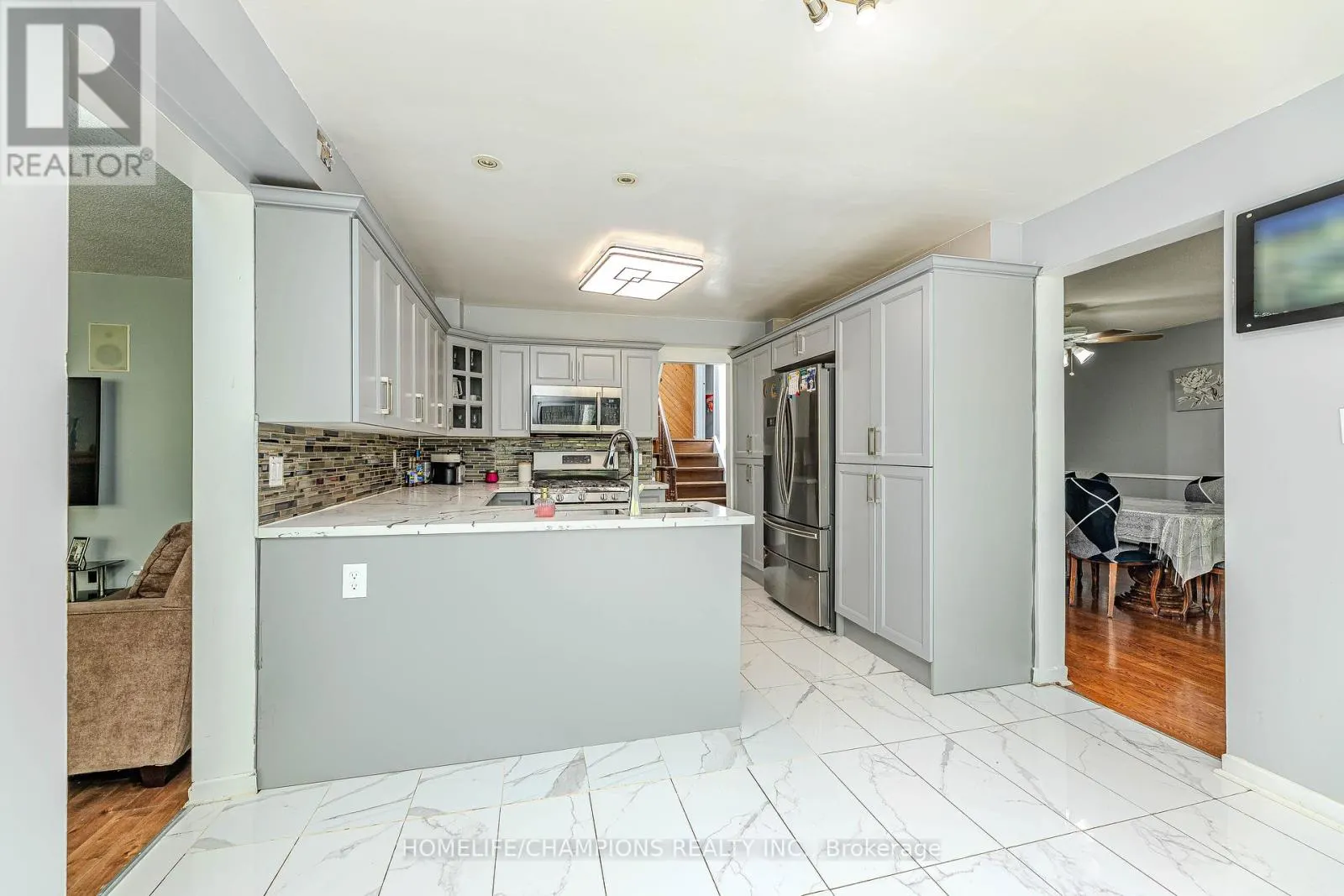 41 BROADBRIDGE DRIVE