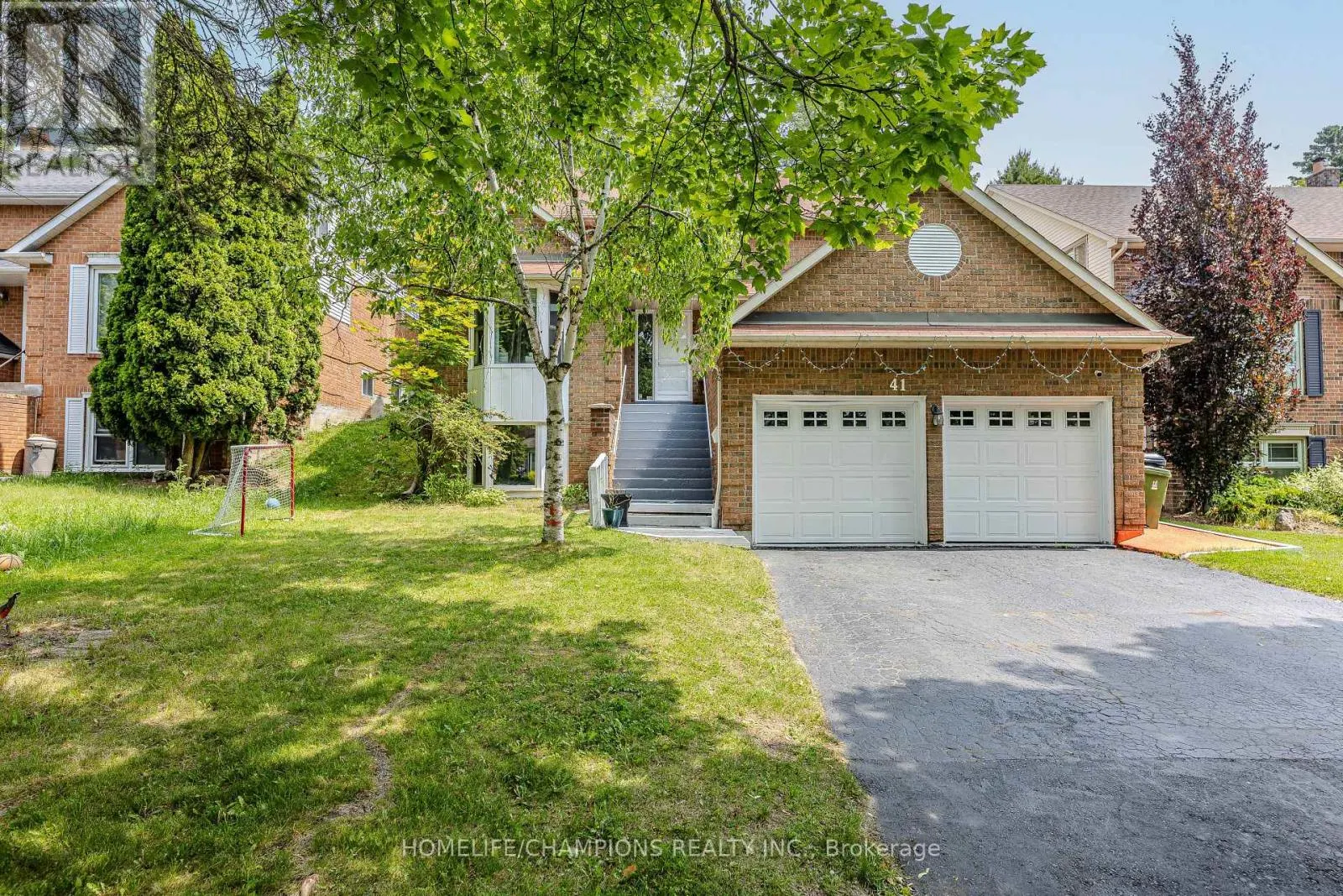 41 BROADBRIDGE DRIVE