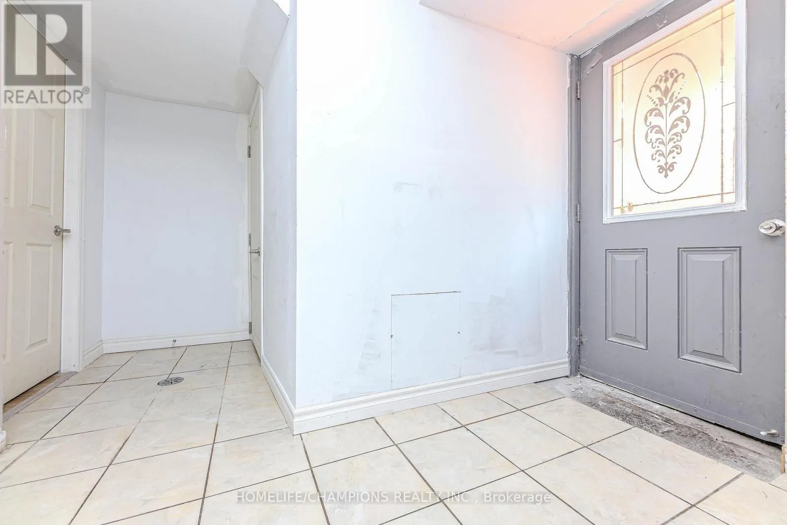 41 BROADBRIDGE DRIVE