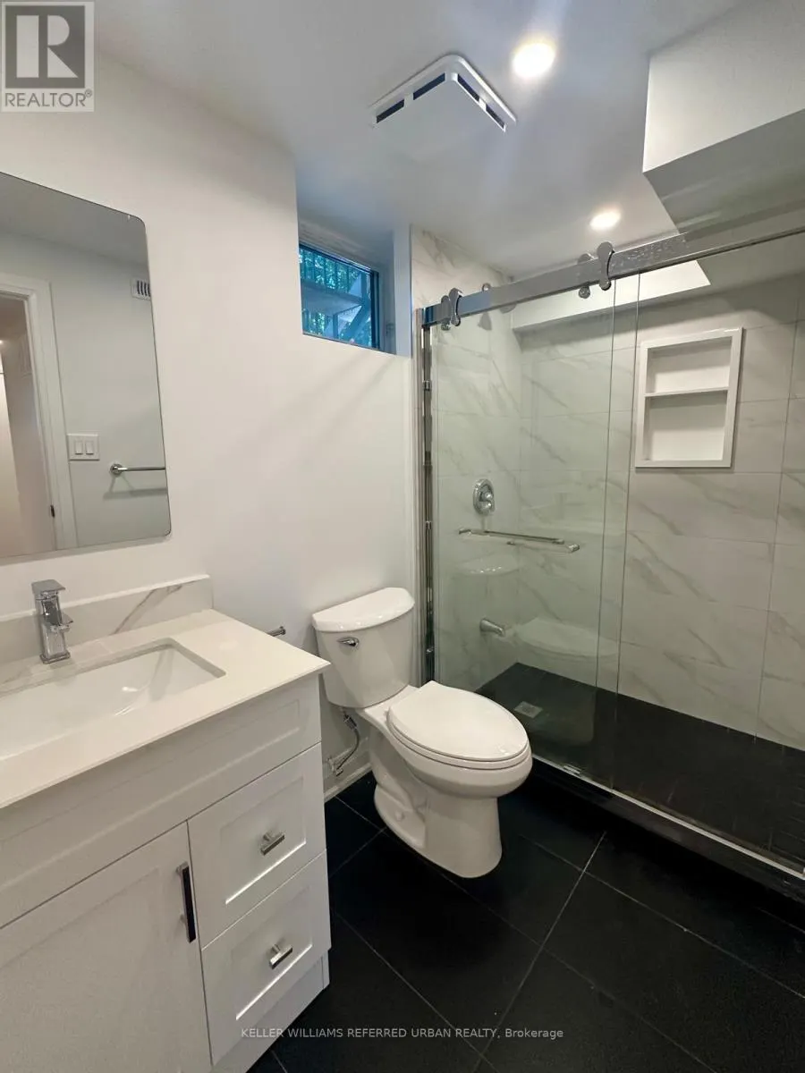 BSMT - 906 MARINET CRESCENT