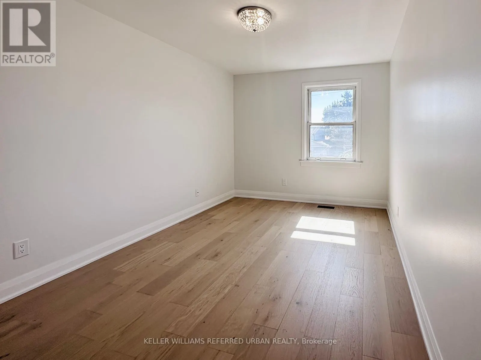 MAIN - 906 MARINET CRESCENT