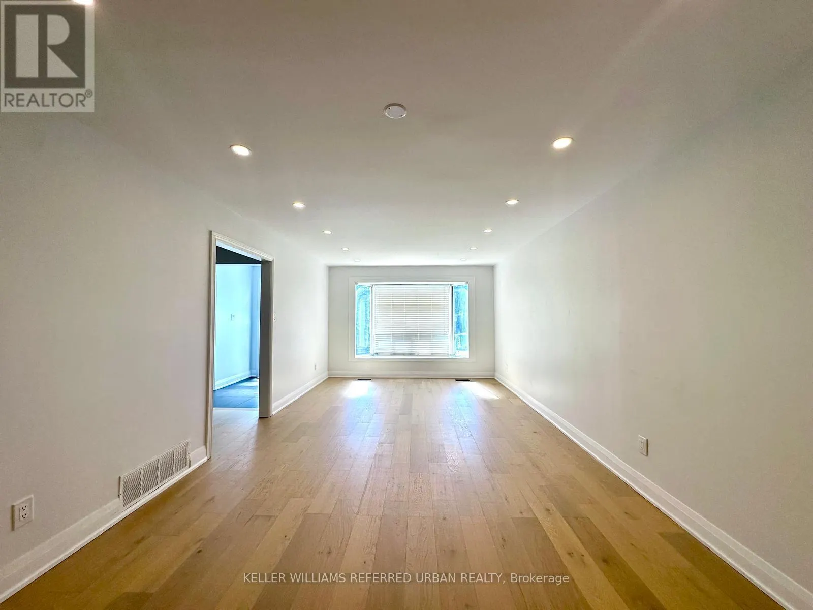 MAIN - 906 MARINET CRESCENT