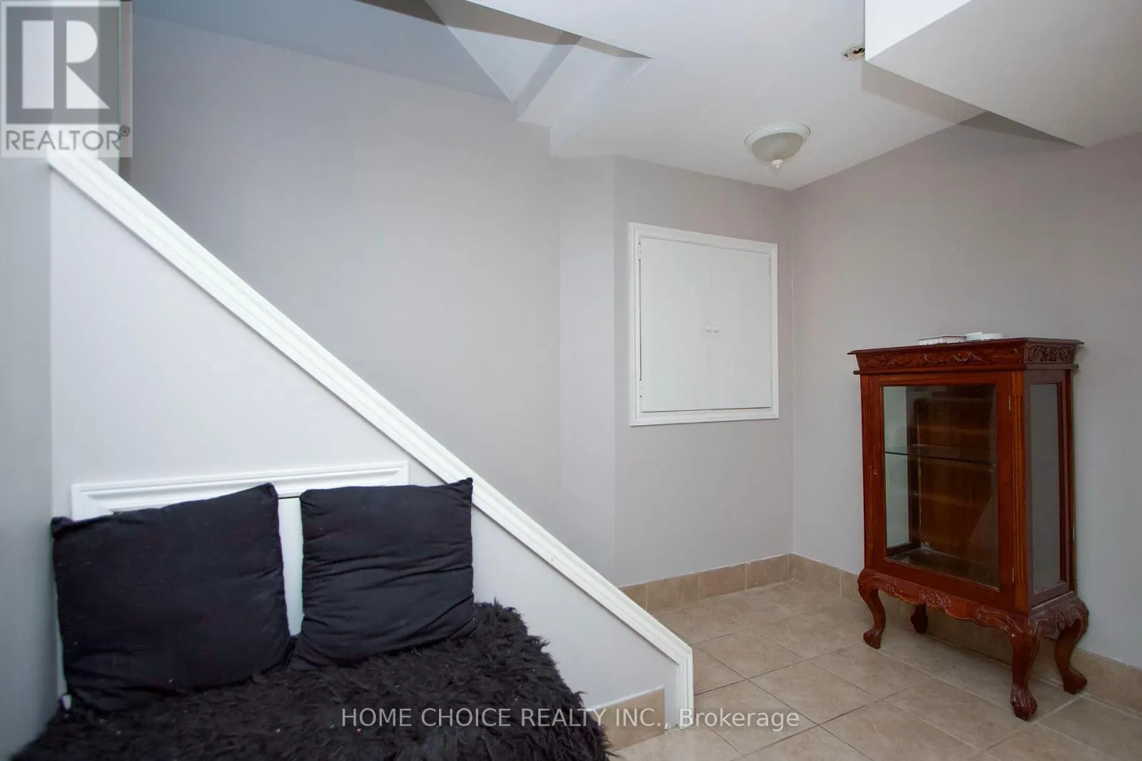 56 IVORY COURT