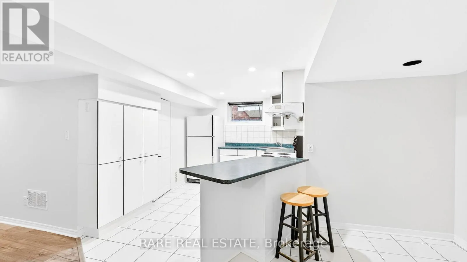 6 CARMICHAEL DRIVE