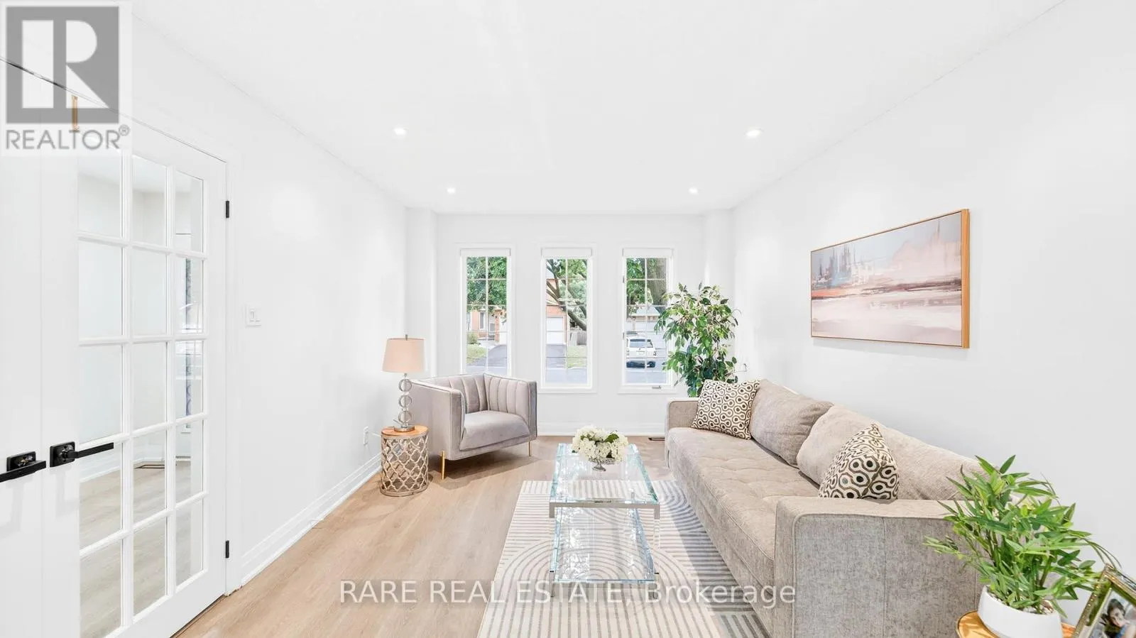 6 CARMICHAEL DRIVE