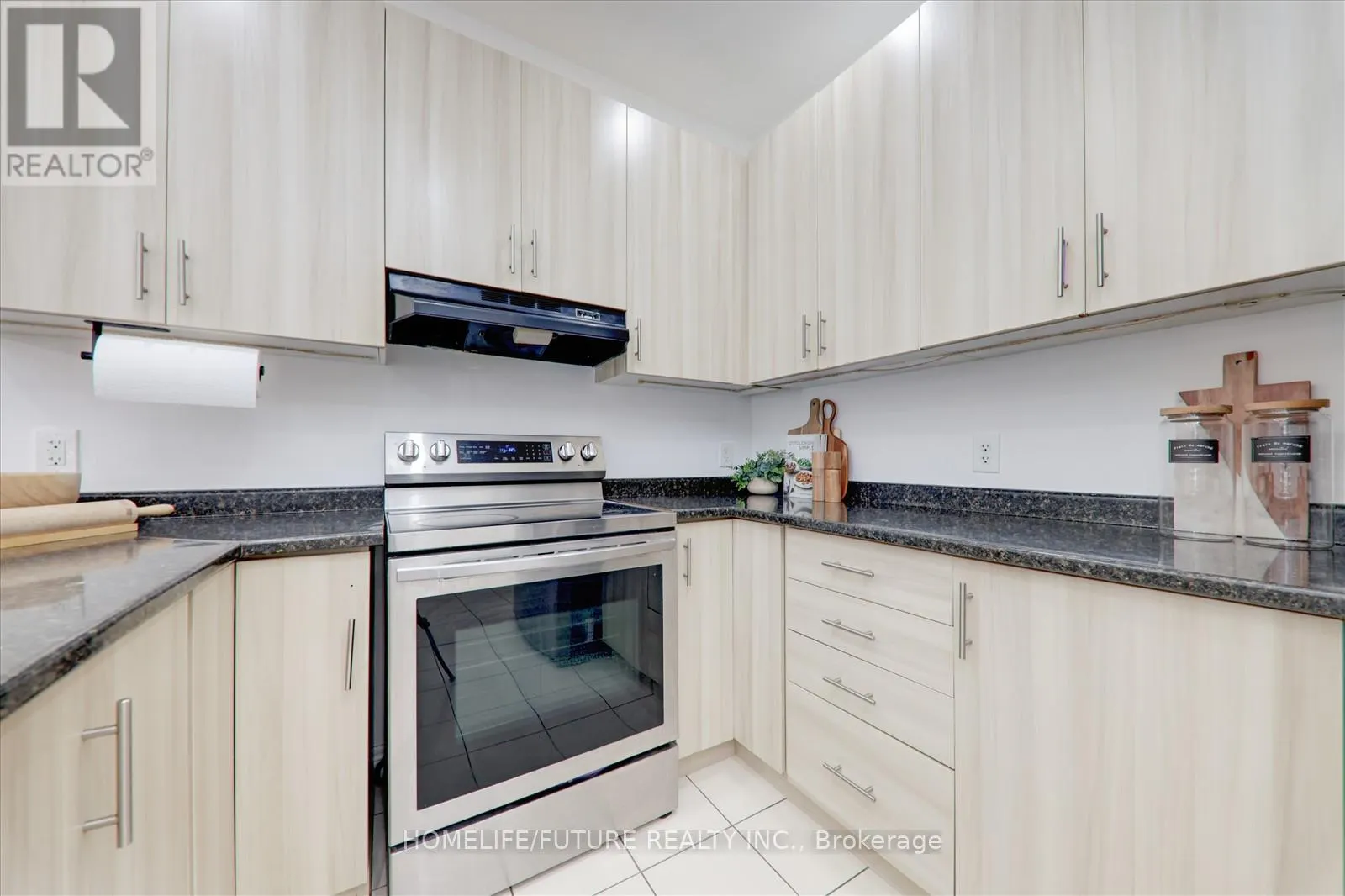 105 BLACKWELL CRESCENT