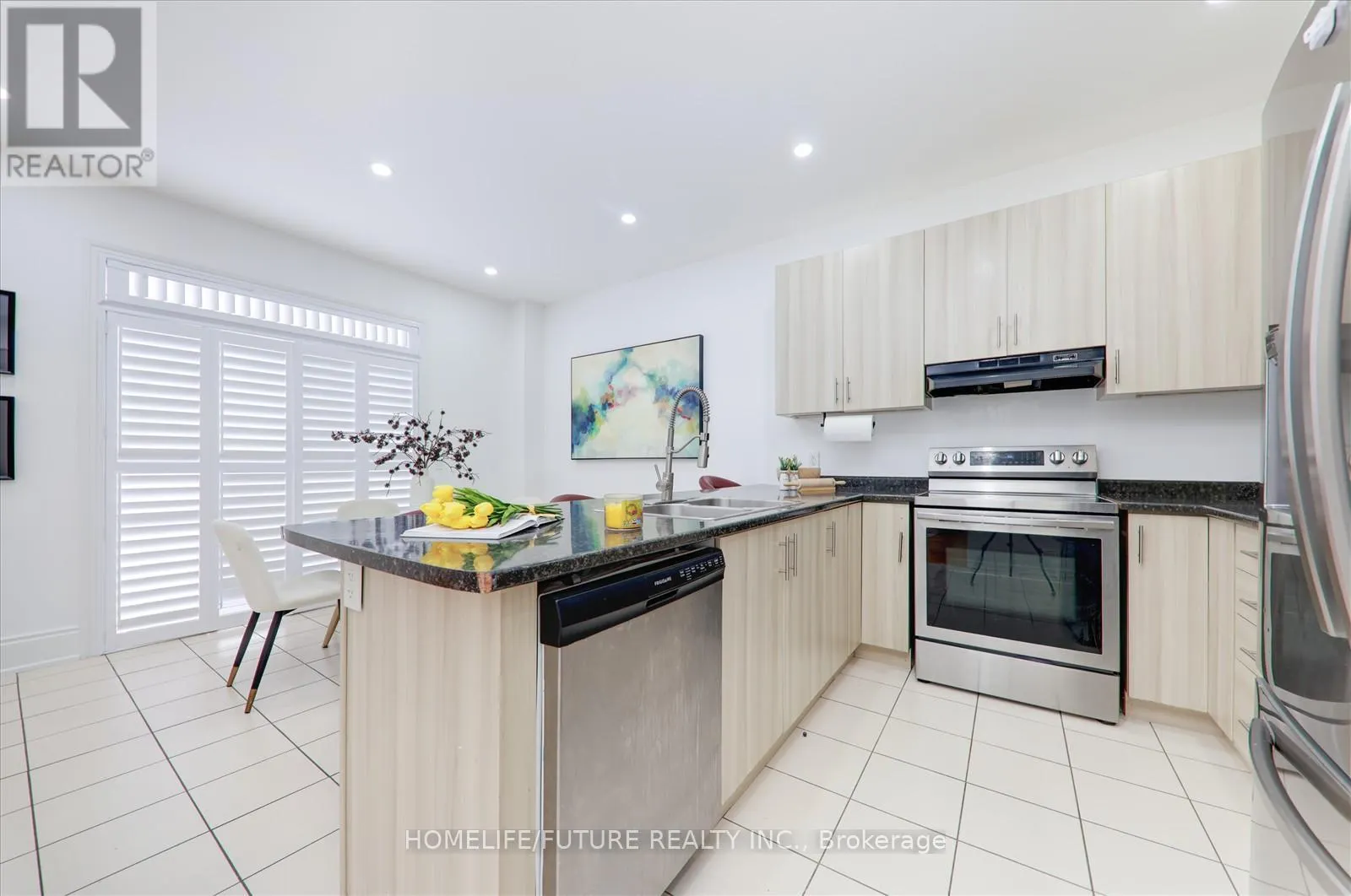 105 BLACKWELL CRESCENT