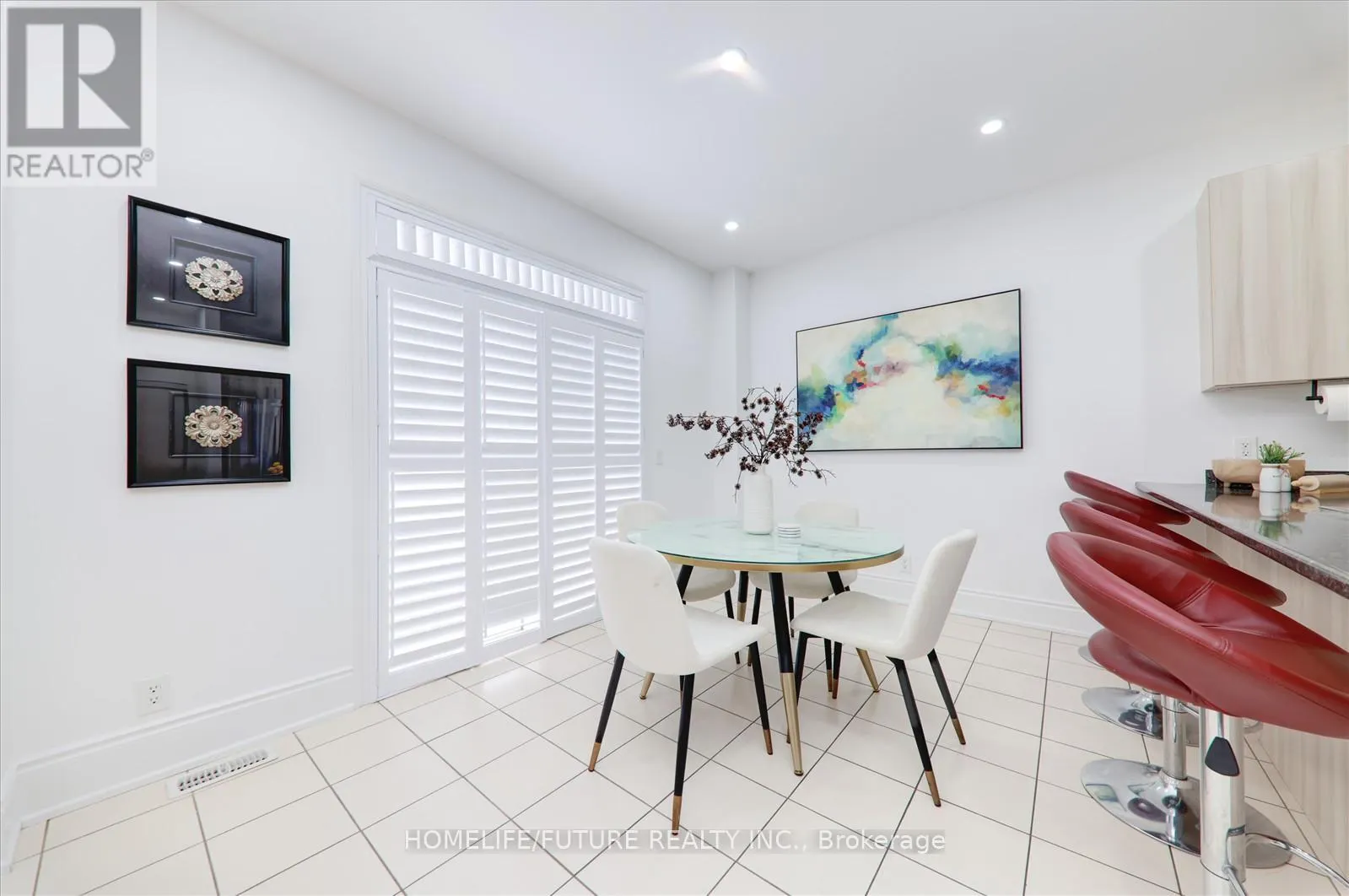 105 BLACKWELL CRESCENT