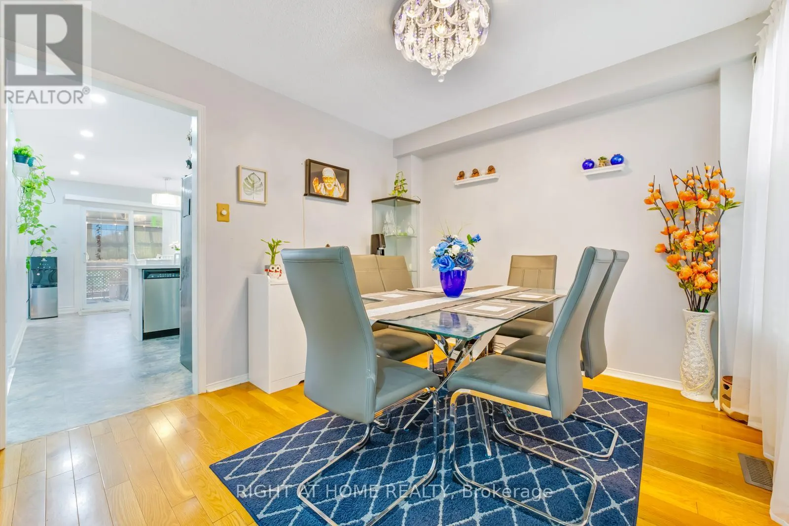 25 FIELDNEST CRESCENT