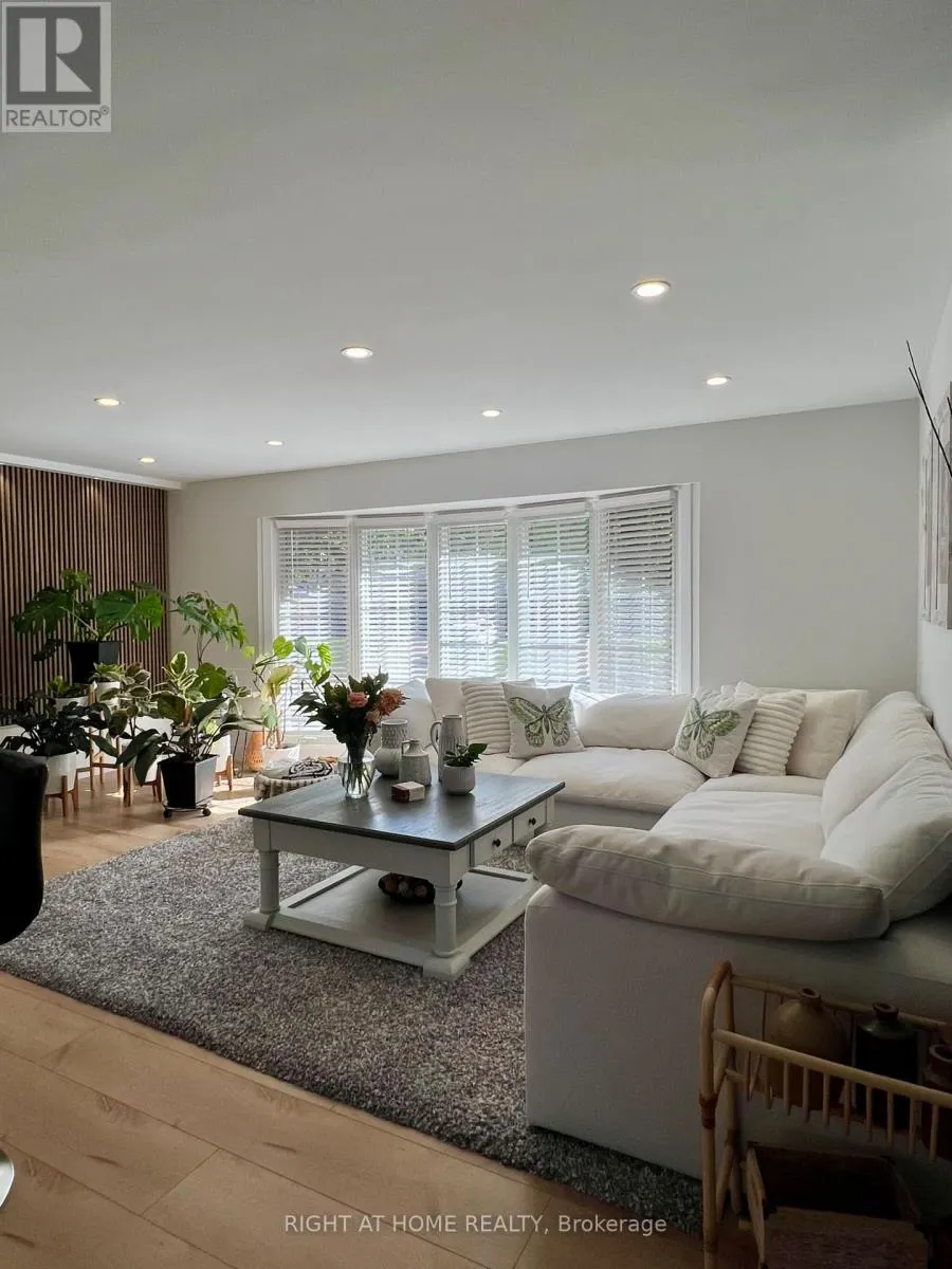 2 RICHBOURNE COURT