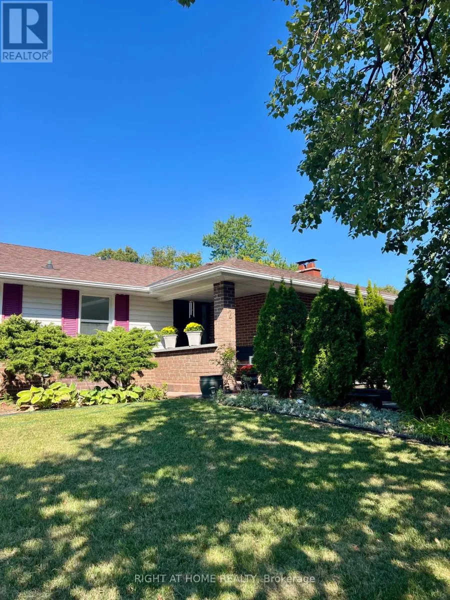 2 RICHBOURNE COURT