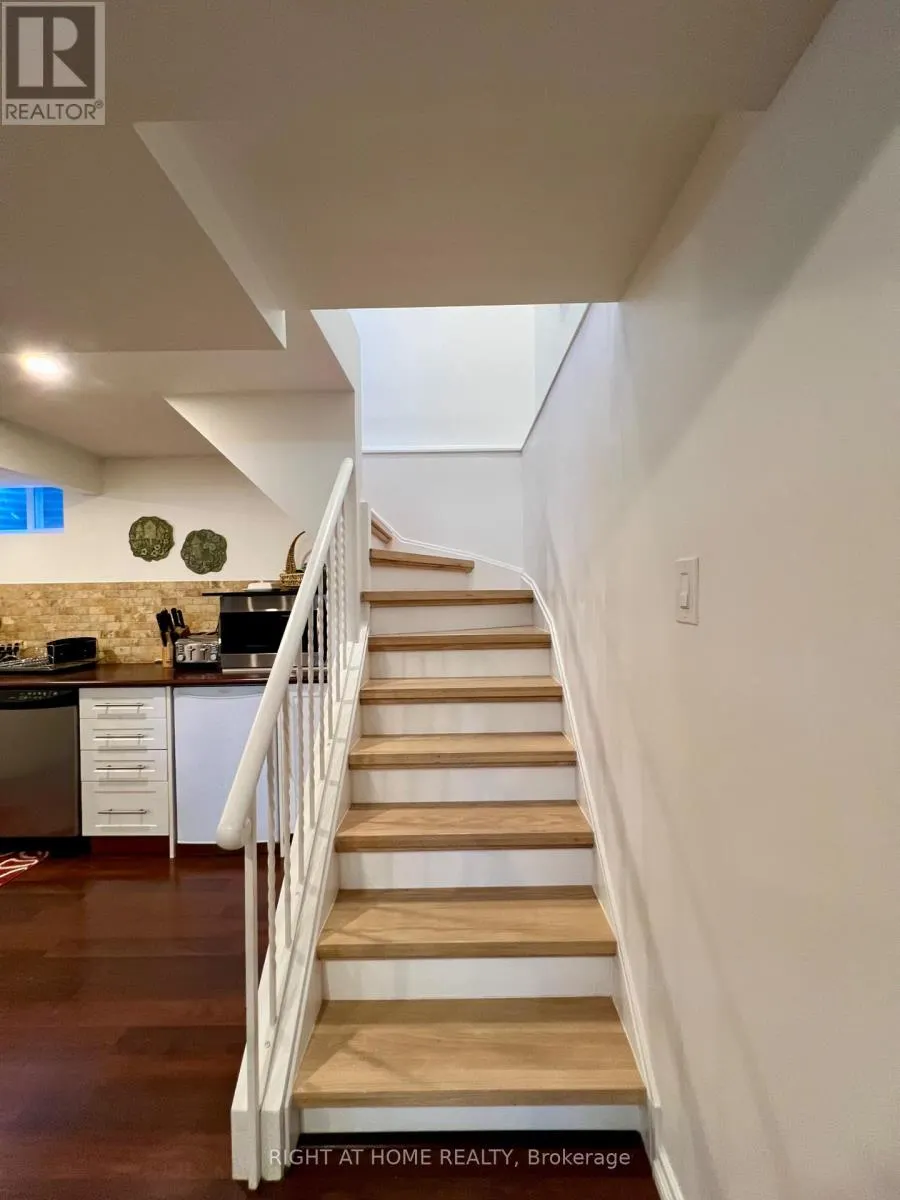 2 RICHBOURNE COURT