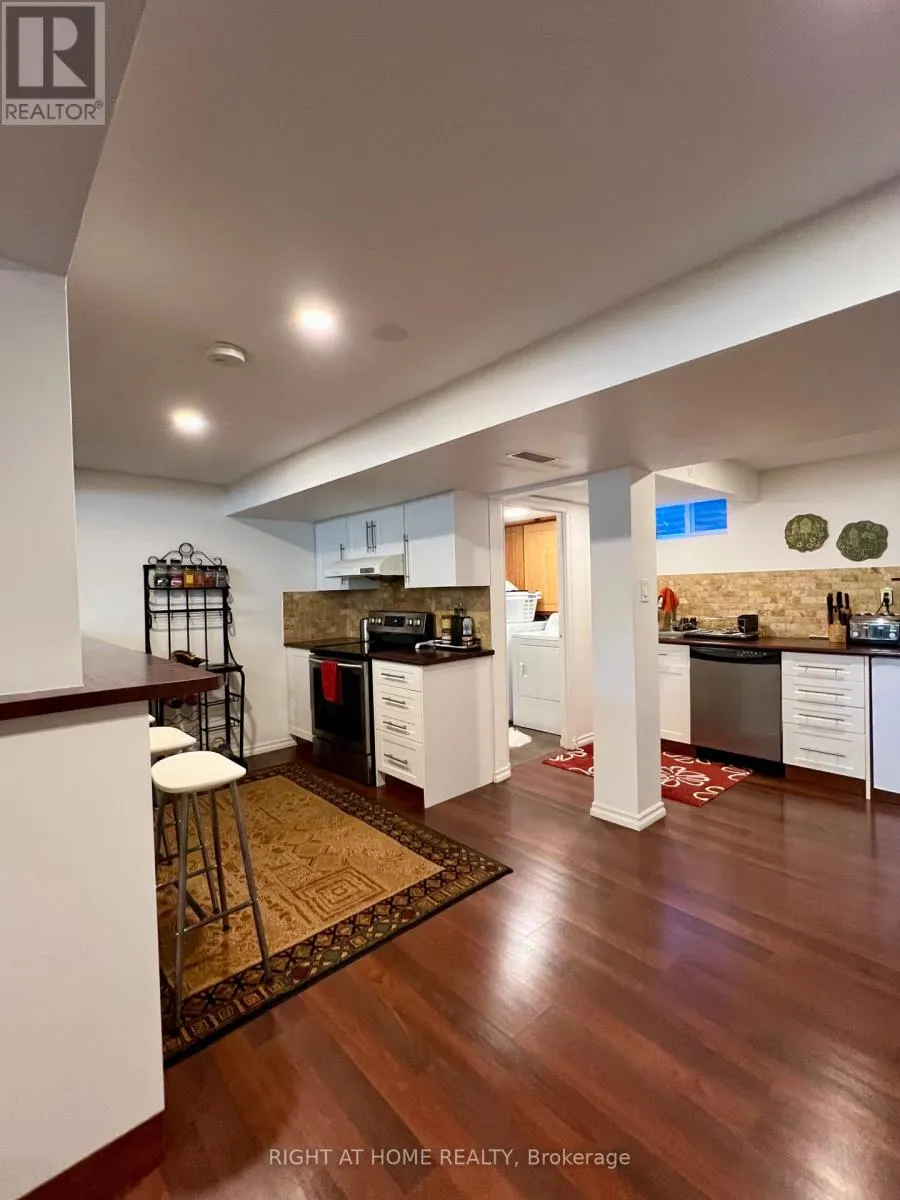 2 RICHBOURNE COURT