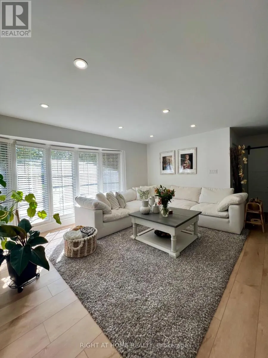 2 RICHBOURNE COURT