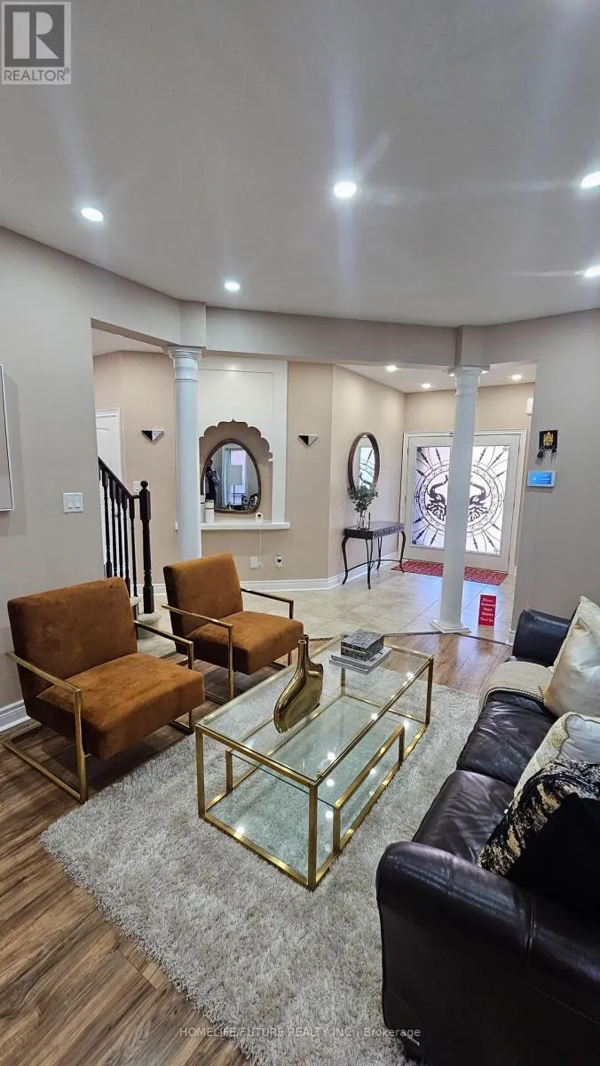 2076 QUEENSBURY DRIVE