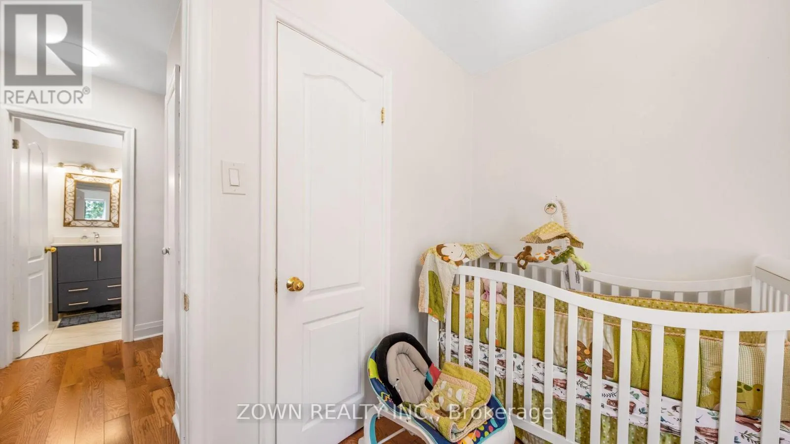118 CHESTNUT CRESCENT