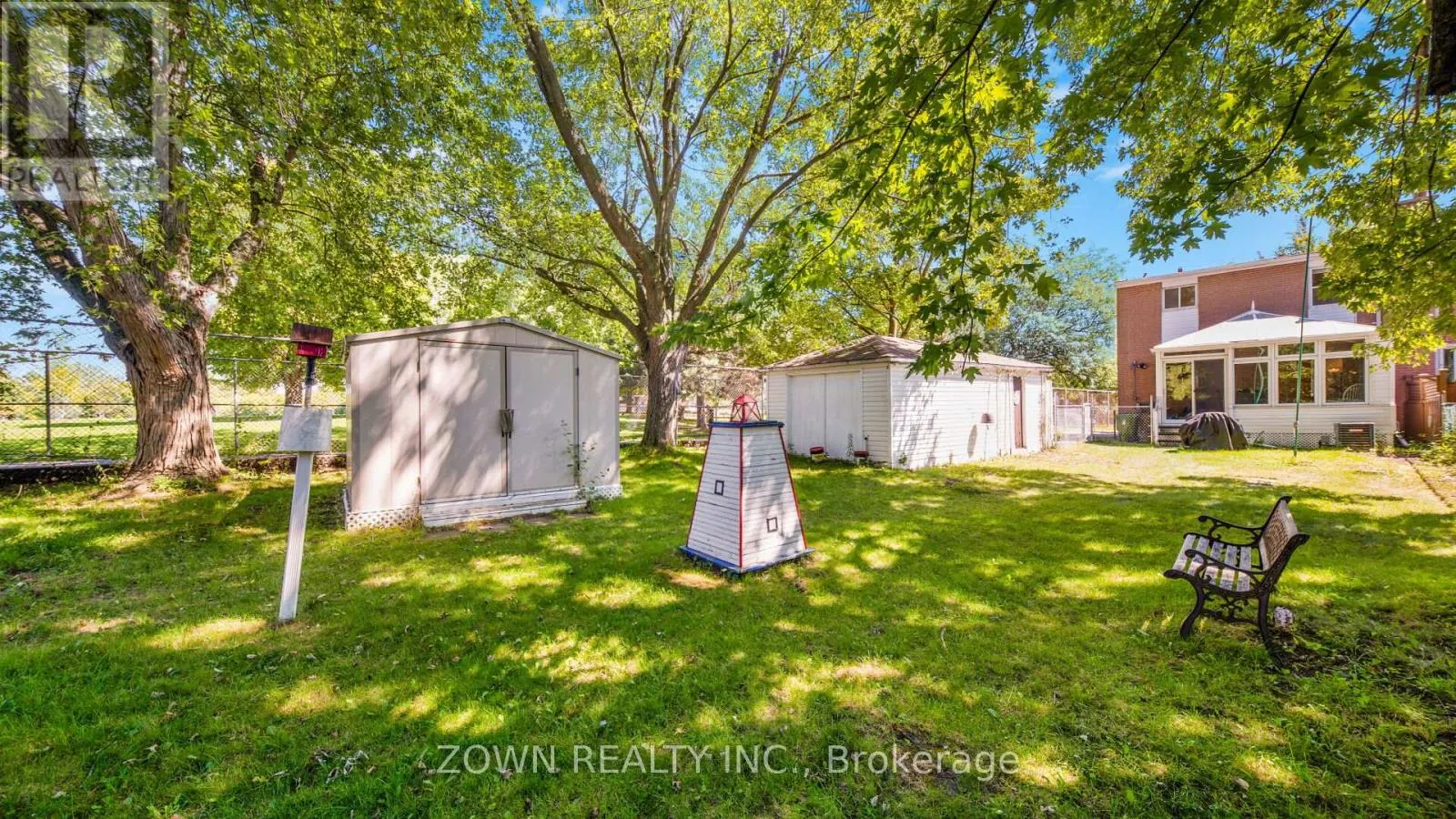 118 CHESTNUT CRESCENT