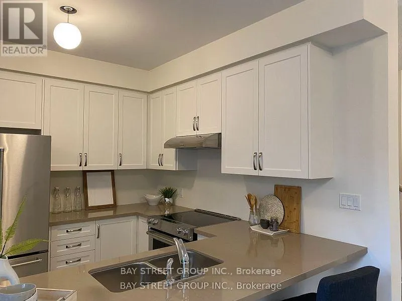 315 CORONATION ROAD
