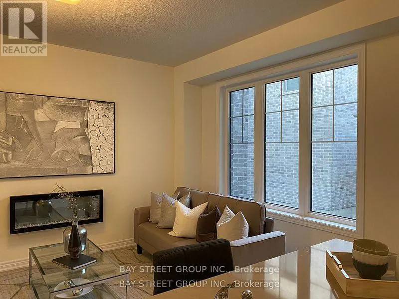 315 CORONATION ROAD