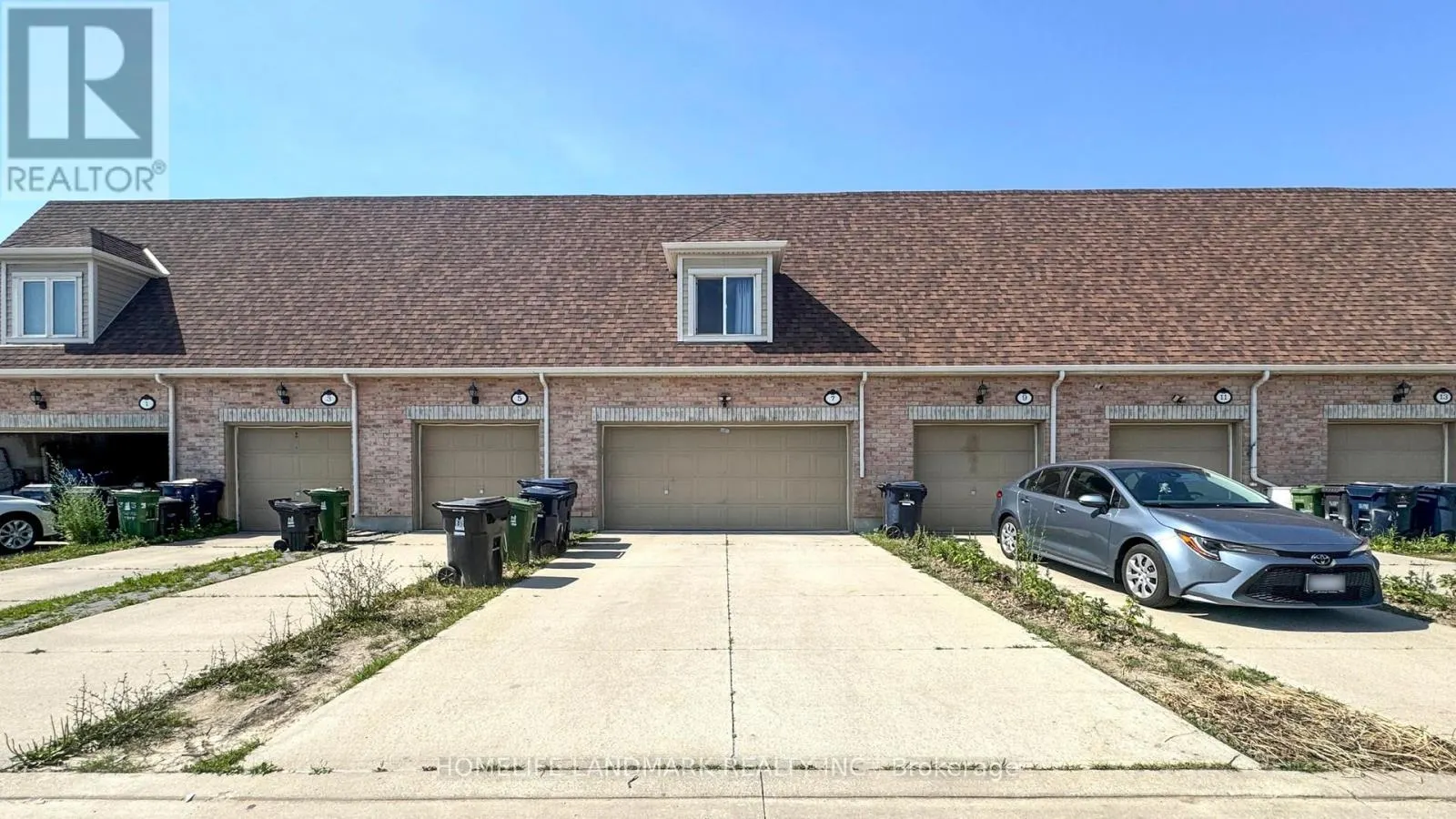 7 KAWNEER TERRACE