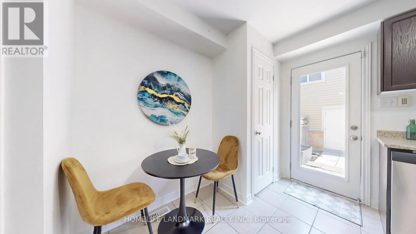 7 KAWNEER TERRACE