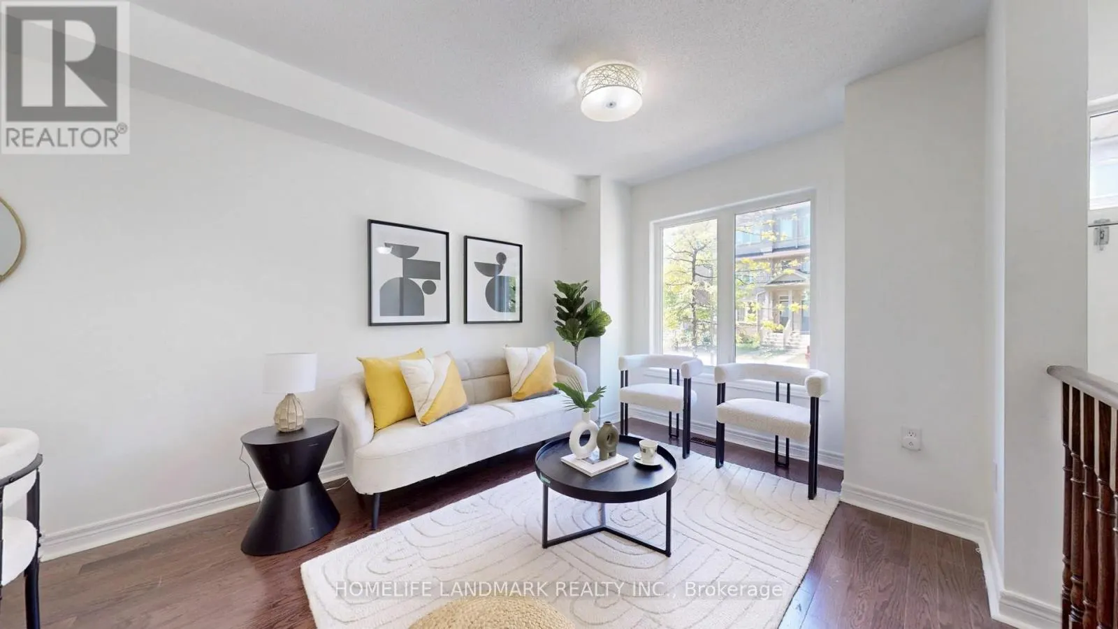 7 KAWNEER TERRACE