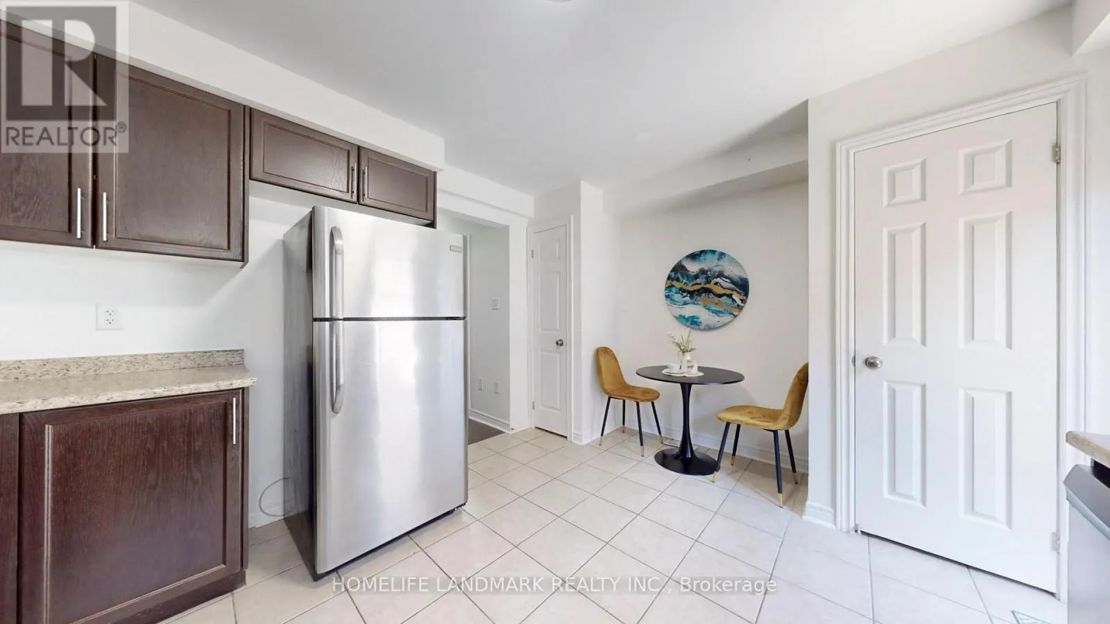 7 KAWNEER TERRACE
