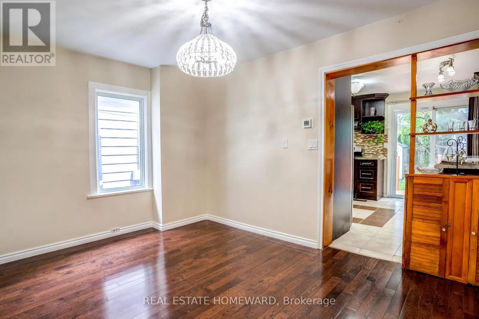 231 DONLANDS AVENUE