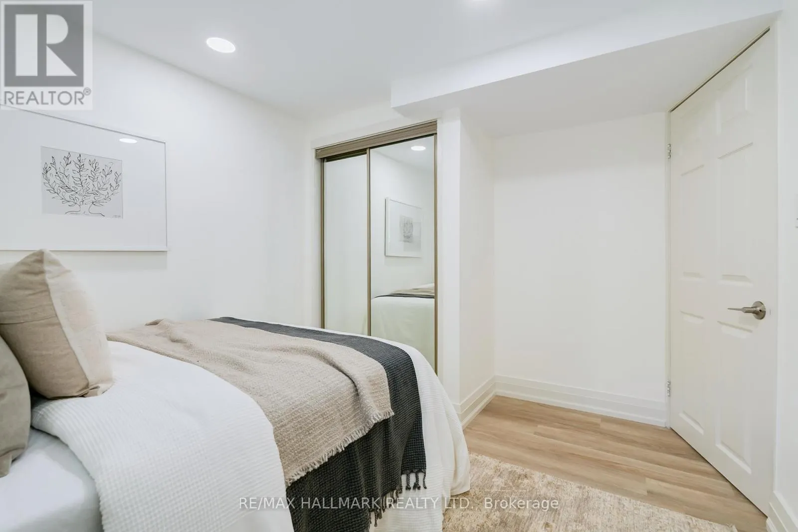 16 HAIG AVENUE