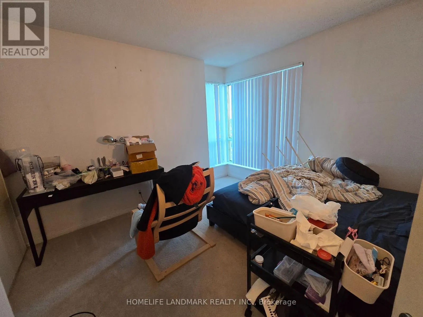 2206 - 1 LEE CENTRE DRIVE
