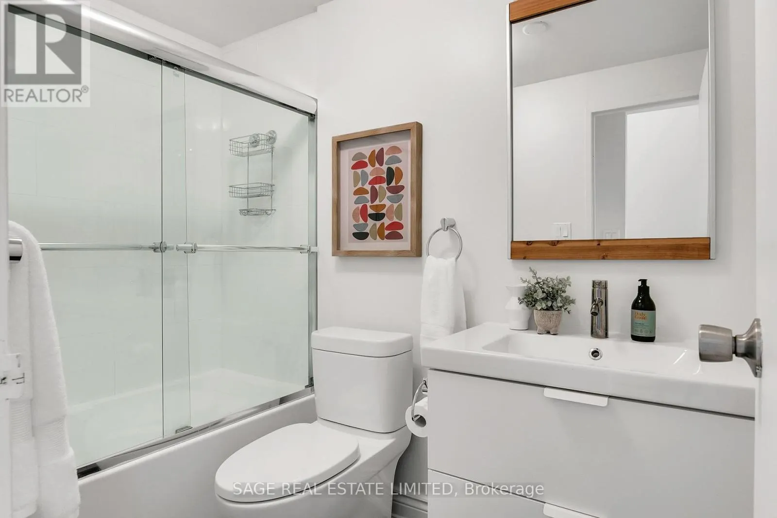 7 - 1666 QUEEN STREET E