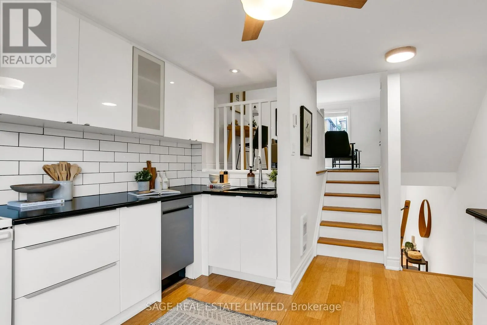 7 - 1666 QUEEN STREET E