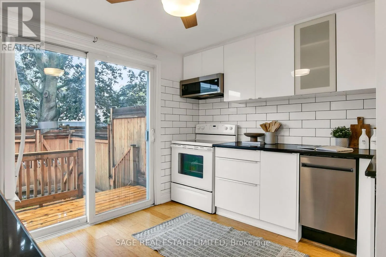 7 - 1666 QUEEN STREET E