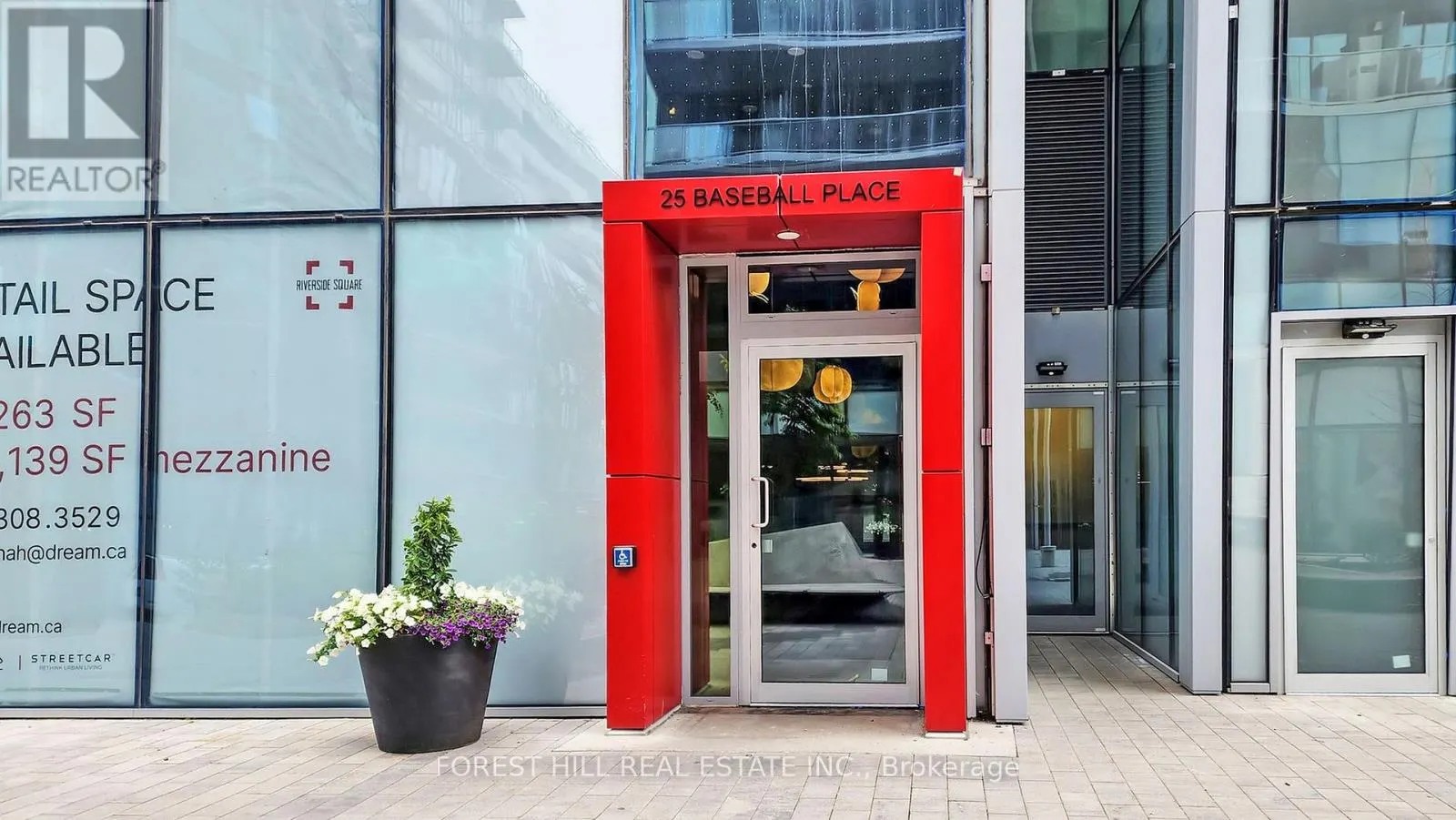 1006 - 25 BASEBALL PLACE