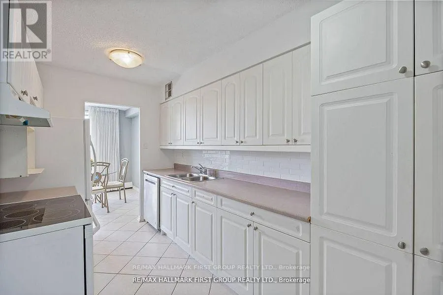 307 - 1210 RADOM STREET
