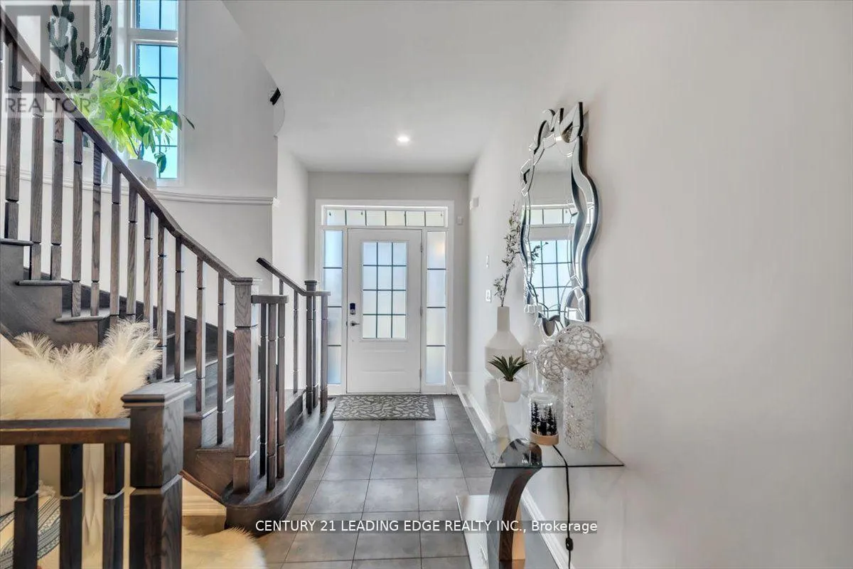 47 CROMBIE STREET