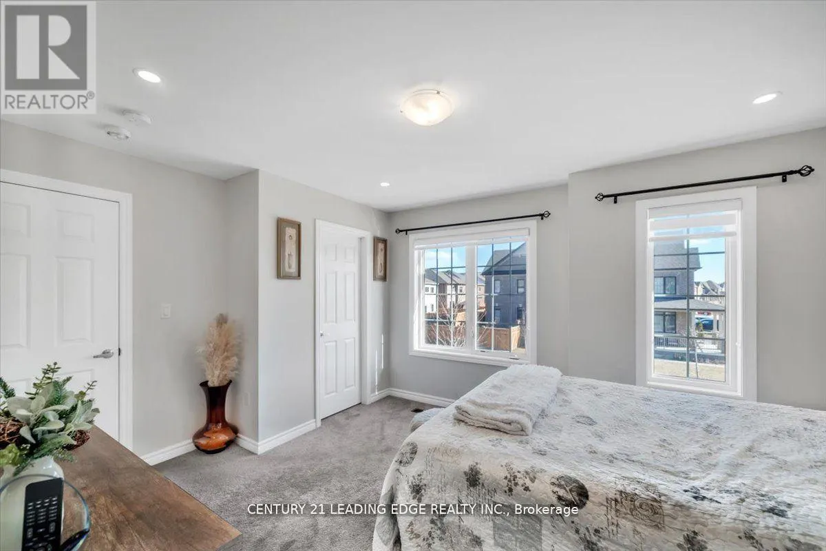 47 CROMBIE STREET