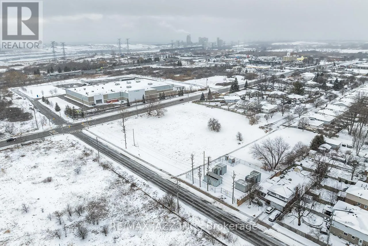 200 BASELINE ROAD W