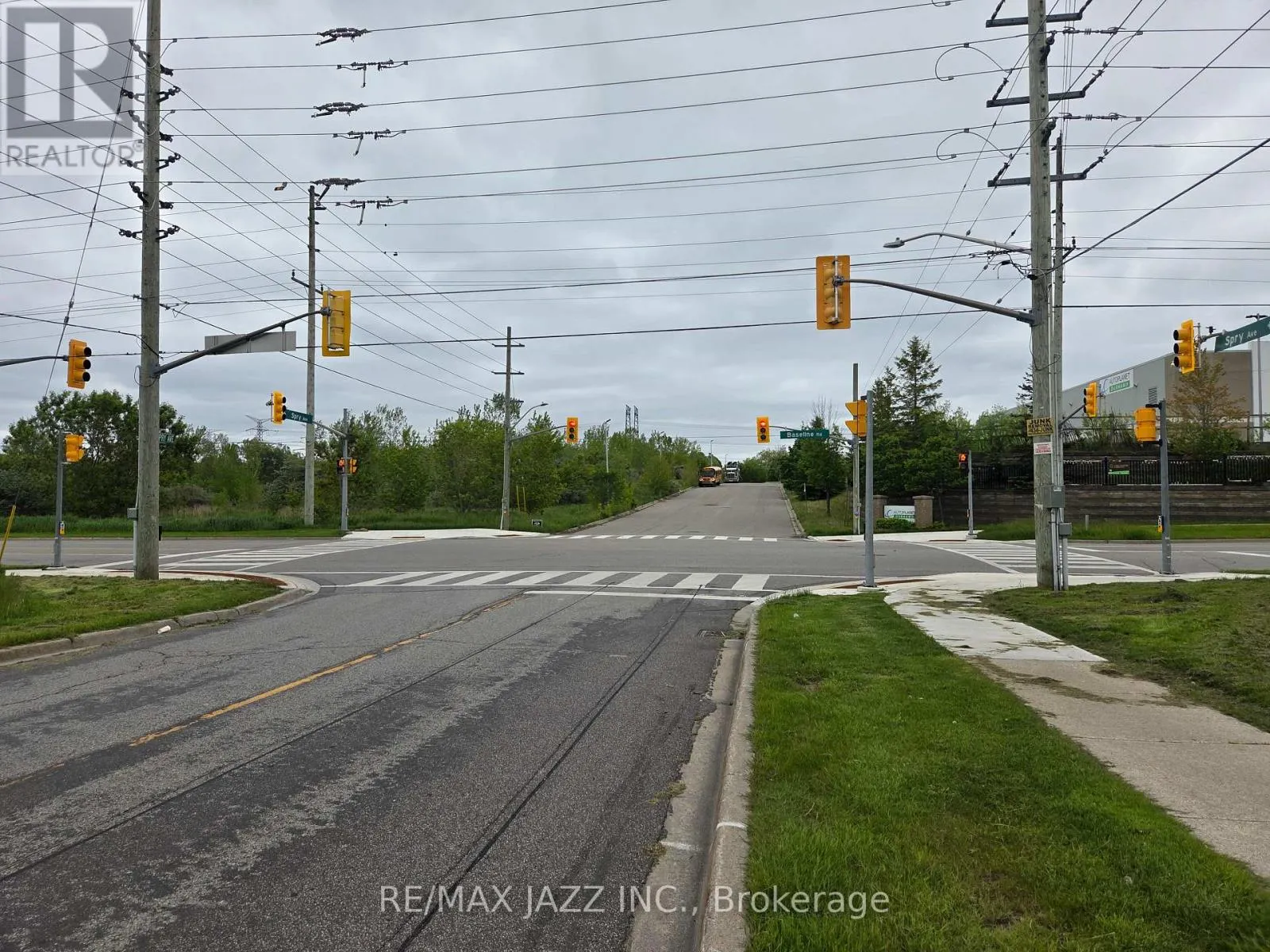200 BASELINE ROAD W