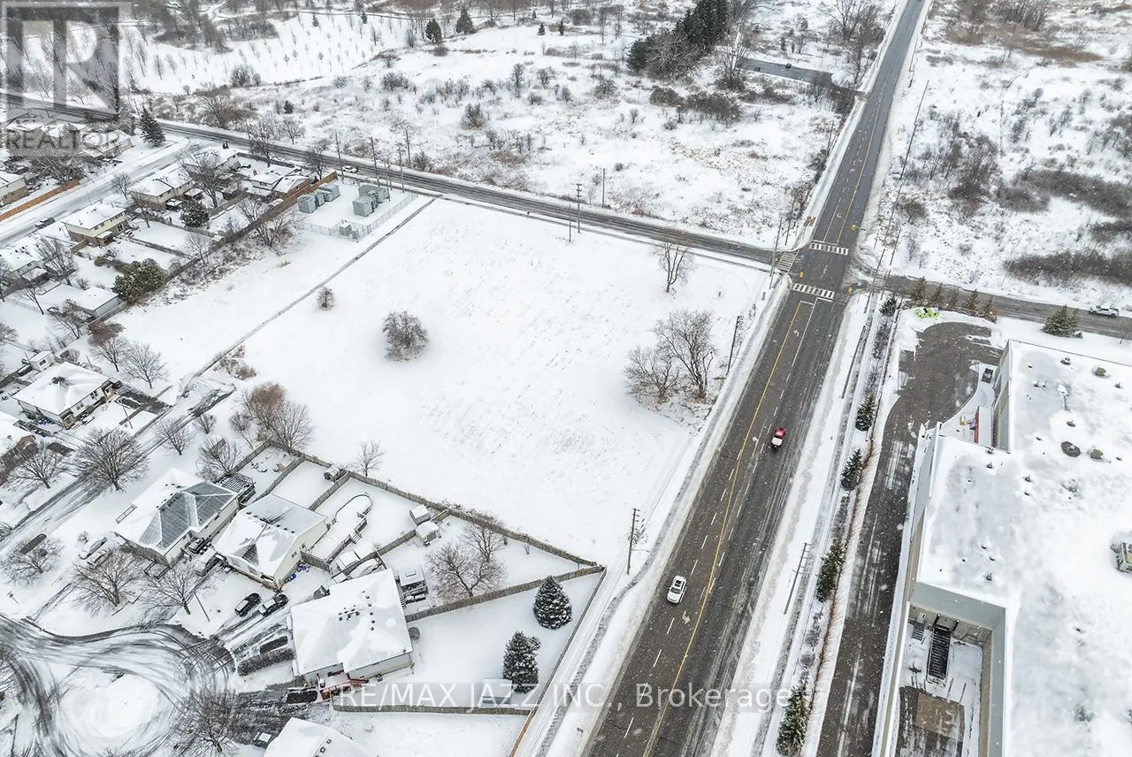200 BASELINE ROAD W